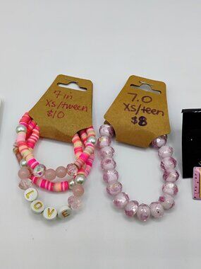 Tween jewelry set - 2 earrings x 4 bracelets - new condition